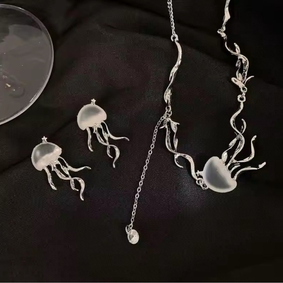 Moon Goddess Emporium Jewelry - 925 Sterling Silver Bohemian Jelly Fish Necklace and Earrings Set